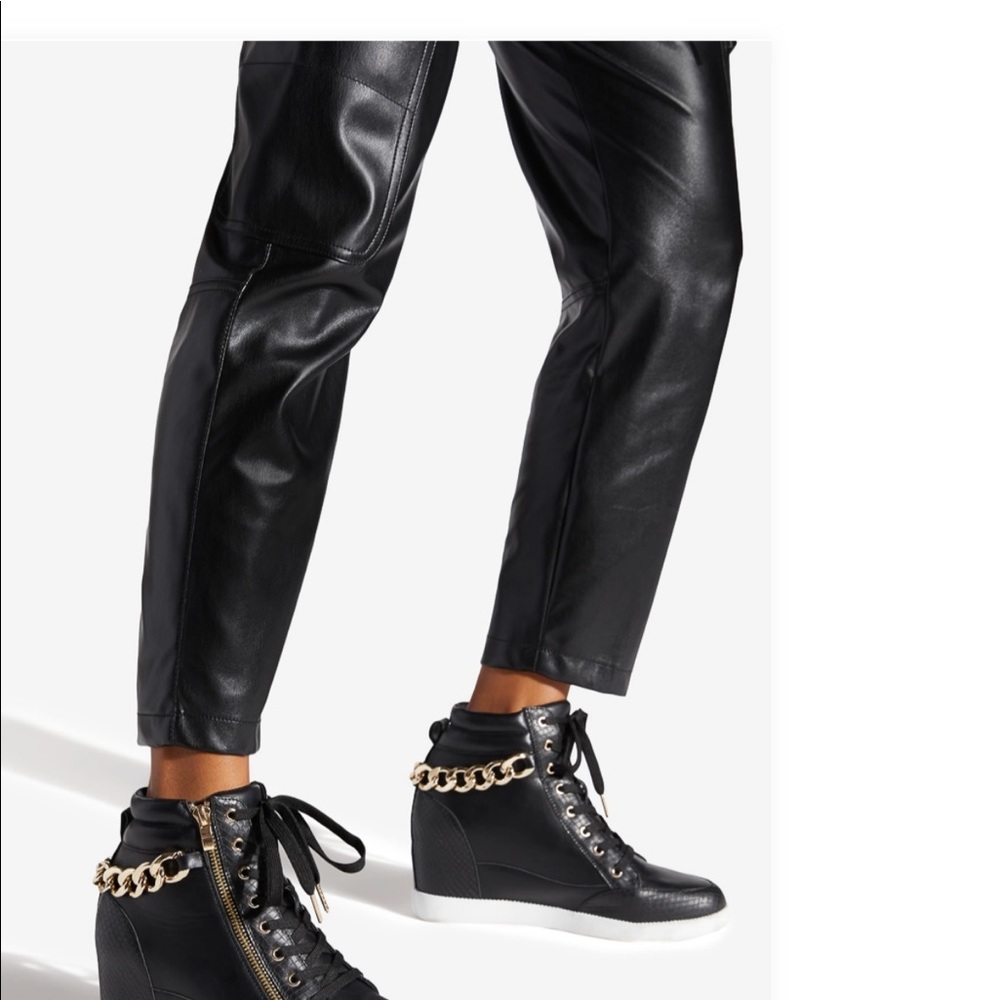Sneaker wedge